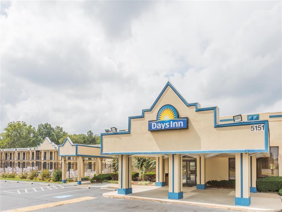 Days Inn By Wyndham Camp Springs Andrews Afb Exterior foto